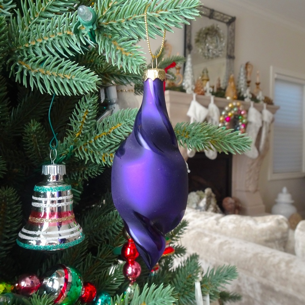 Set of 8 Green Purple & Red Frosty Glass Abstract Artsy Christmas Ornaments - Picture 9 of 10